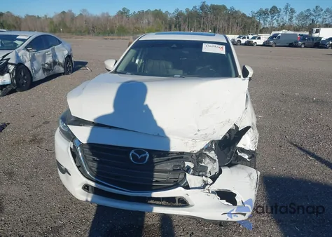 2018 Mazda Mazda3 Touring z USA, uszkodzony, nr VIN 3MZBN1L36JM267841